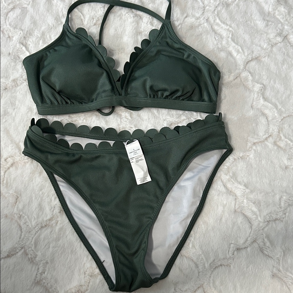Cupshe Dark Green Scalloped Bikini Set